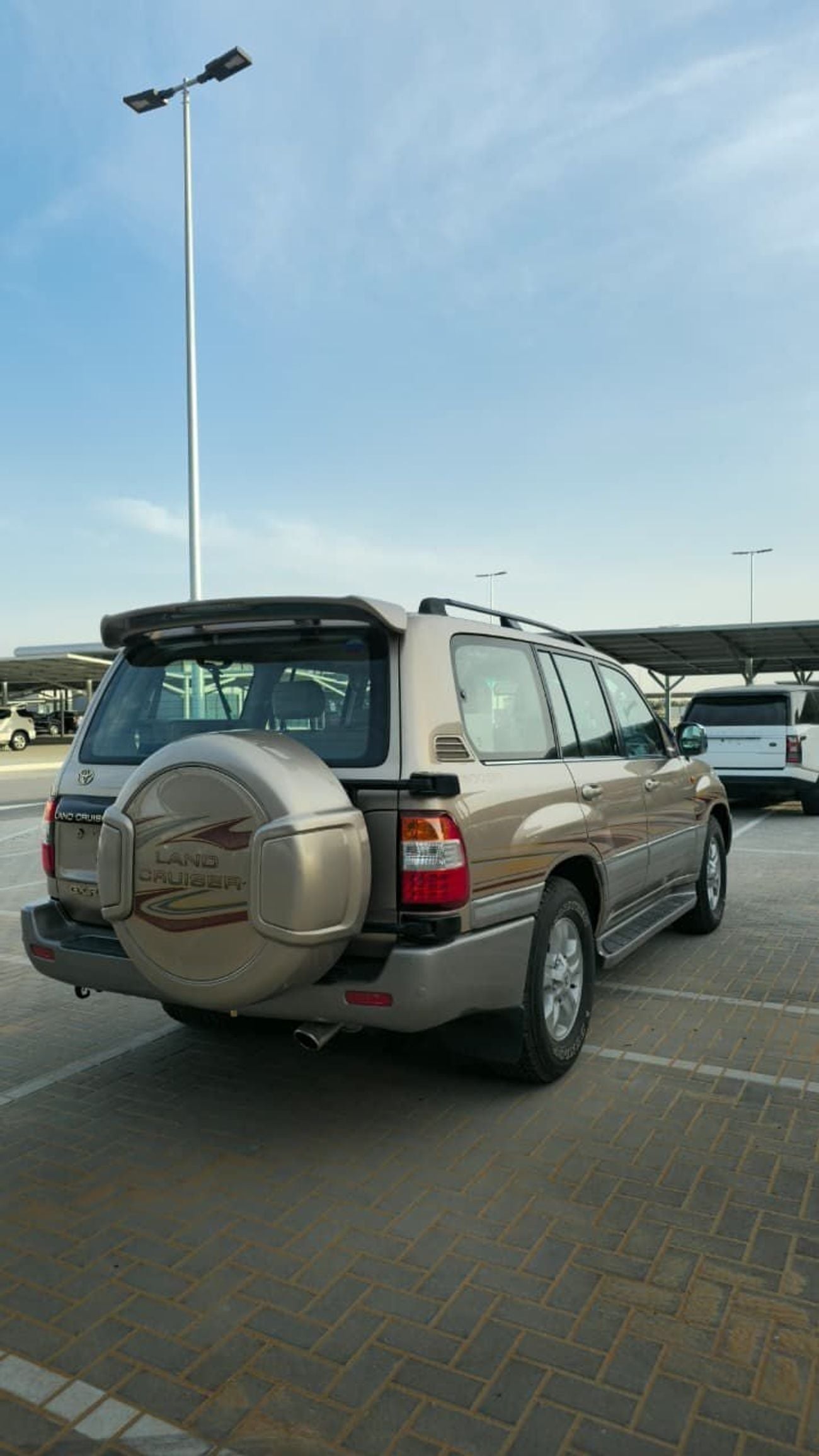 Toyota Land Cruiser GXR GCC only 30900 KM