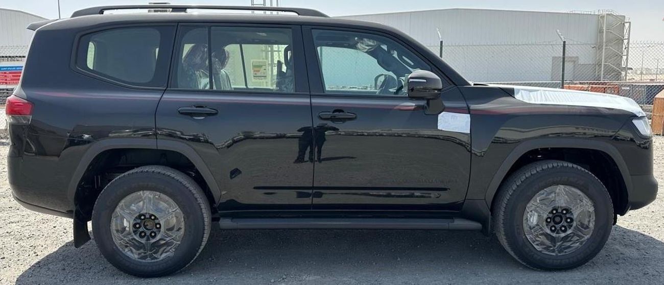 Toyota Land Cruiser 2025 Toyota Land Cruiser 300 GR-Sport 3.5L AT Hybrid