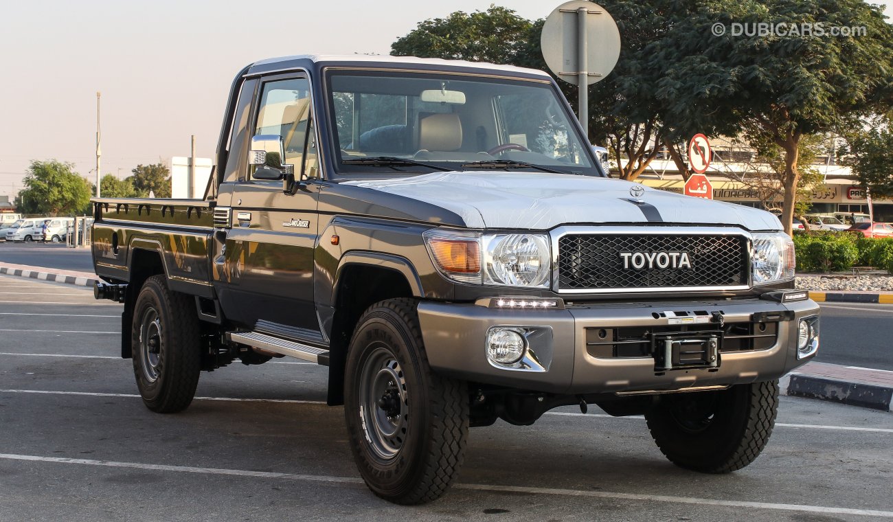 Toyota Land Cruiser Pick Up