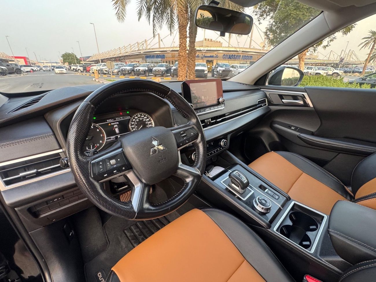 ميتسوبيشي آوتلاندر 2021 LIMITED PANORAMA FULL OPTION 2.4 LEATHER SEATS CANADA SPEC