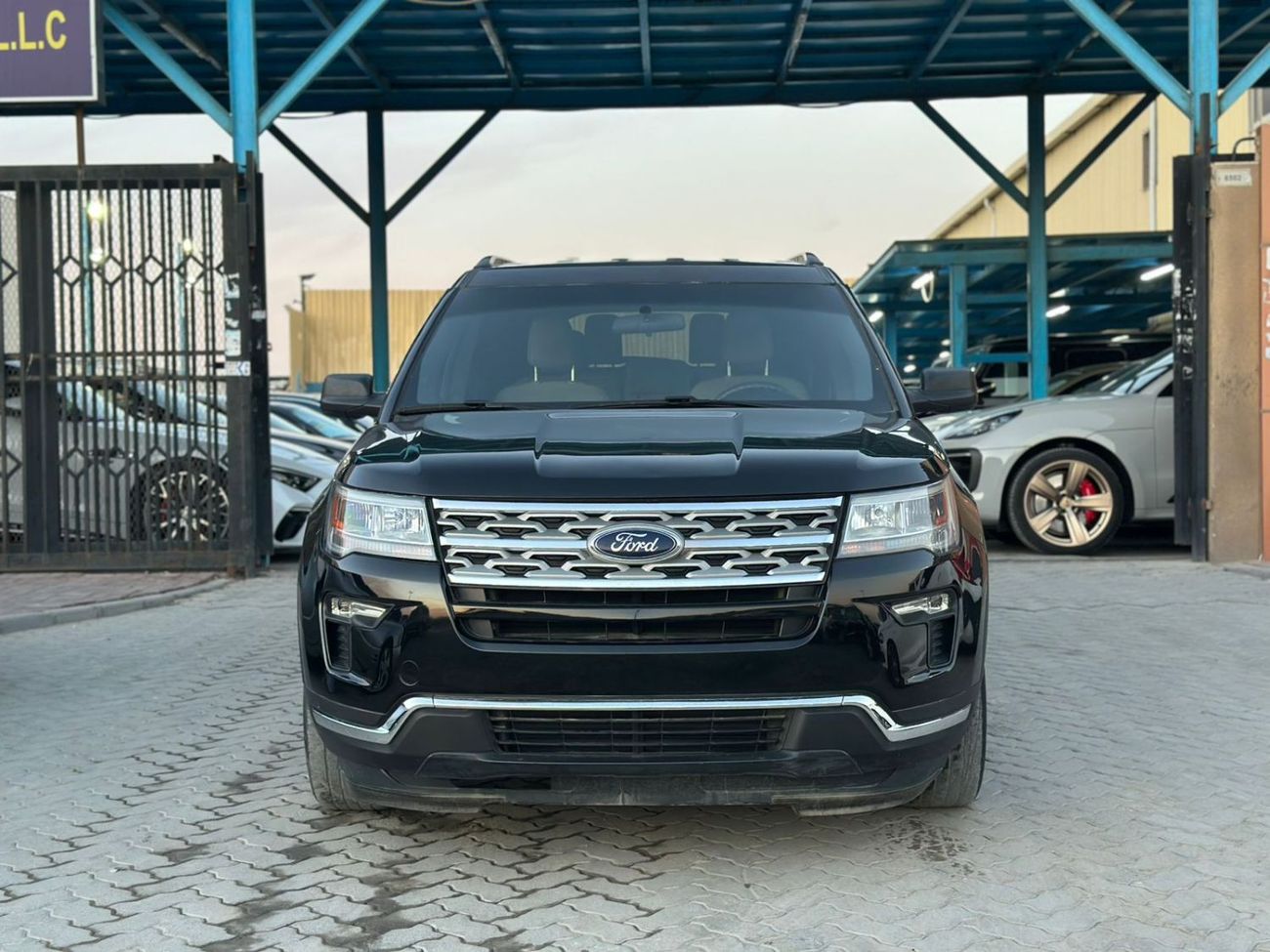 Ford Explorer XLT 202A 2.3L 4WD