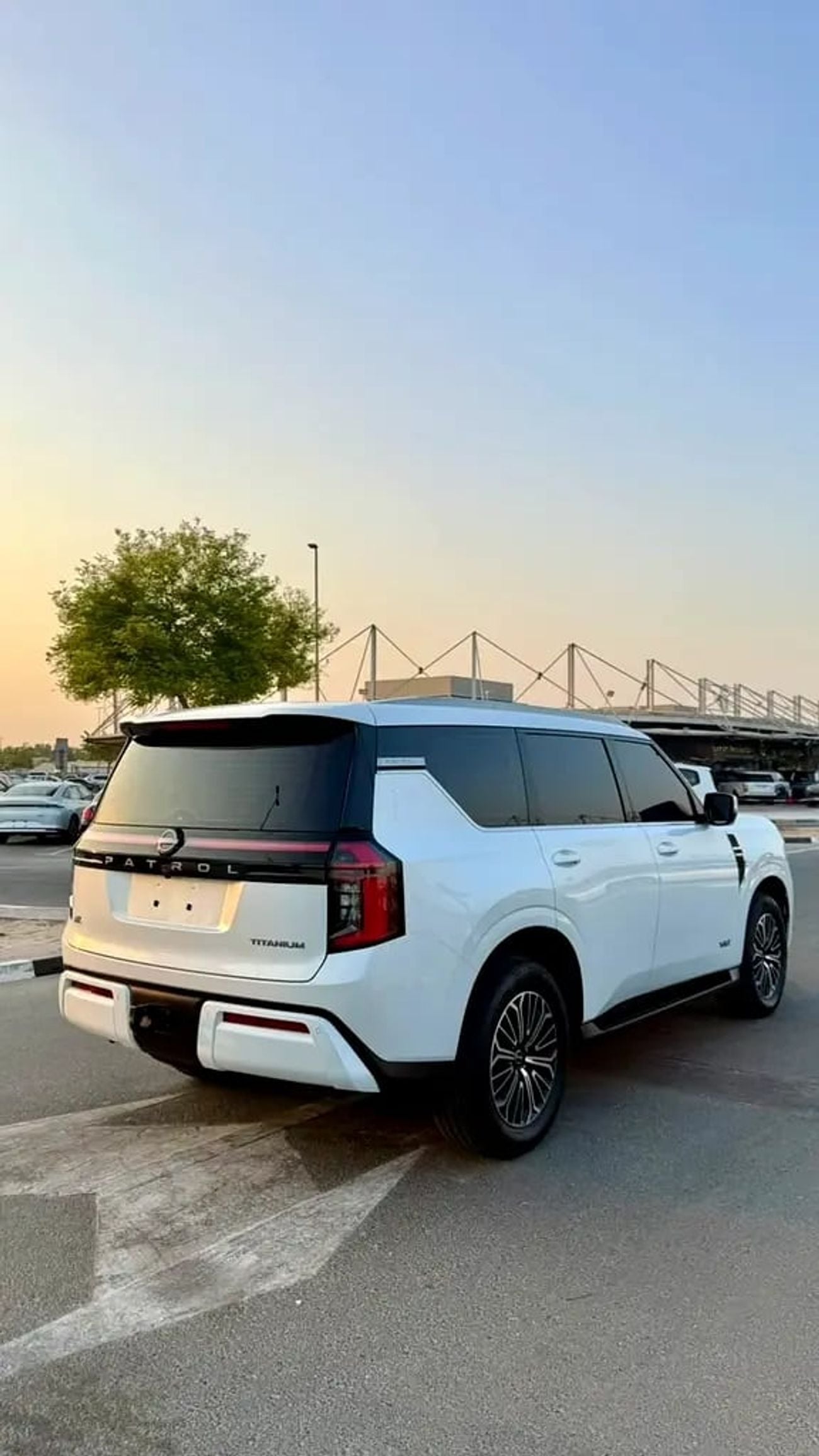 نيسان باترول ال اي تيتانيوم plus GCC Specs 5 YEARS WARRANTY AND SERVICE CONTRACT FROM DEALER