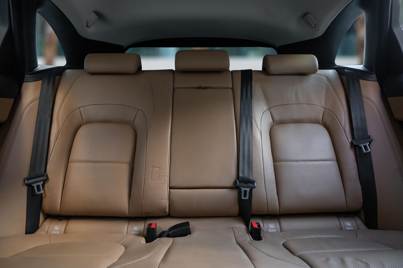 جاكوار F بيس F-Pace S | 2,742 P.M | 0% Downpayment | Agency Warranty & Full Al Tayer Service History