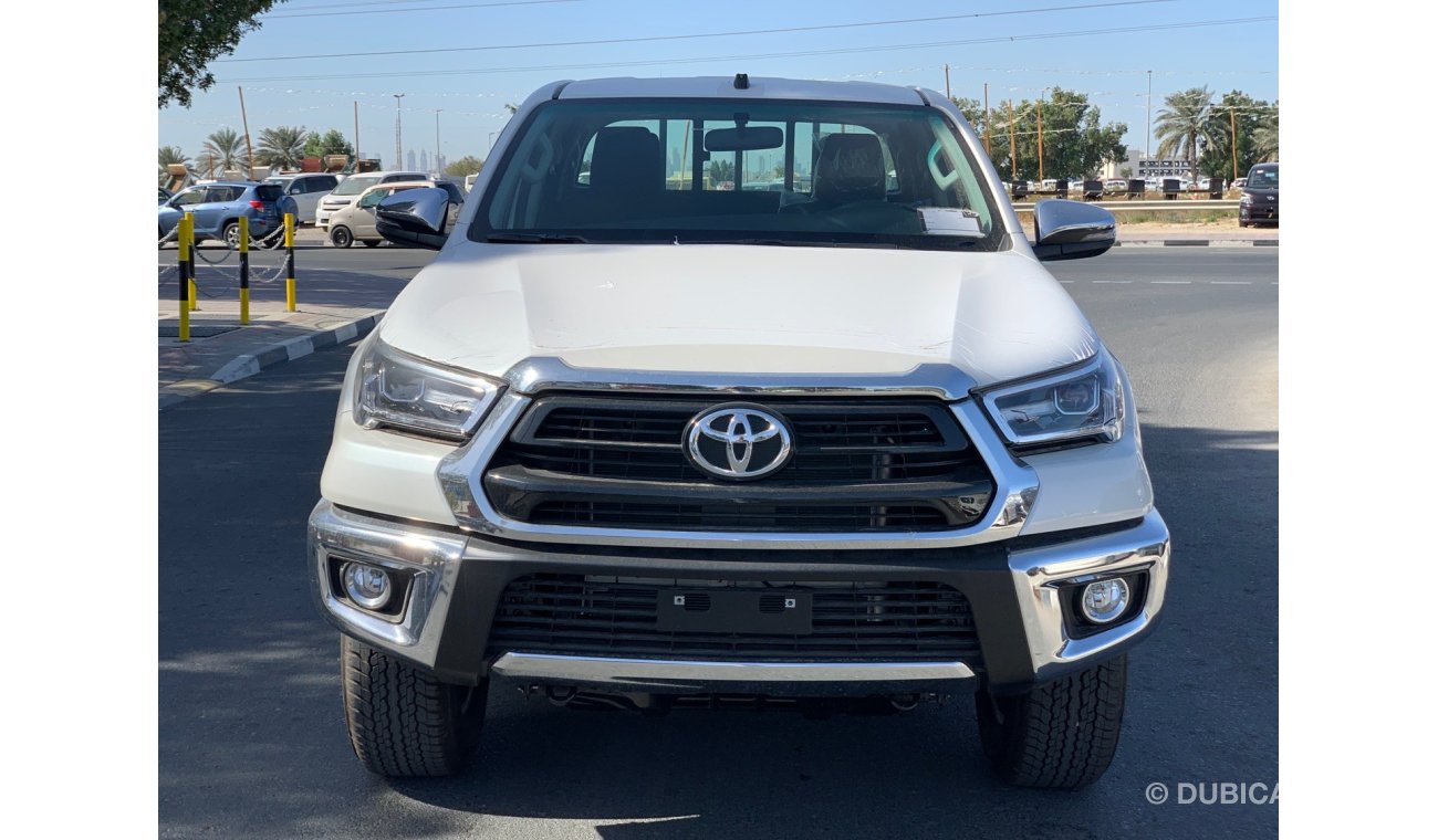 Toyota Hilux SR5 PETROL 2021 ( PUSH START - WOOD )