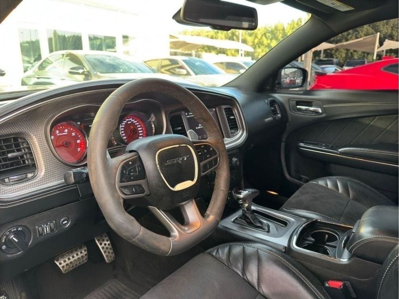 Dodge Charger SRT Hellcat 6.2L (717 HP)