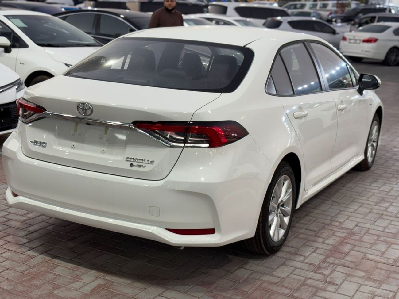 تويوتا كورولا GLI HEV 1.8L