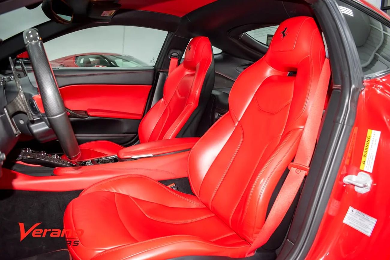 فيراري F12 بيرلينيتا GCC | Carbon Package | Full Service History | Clean Car