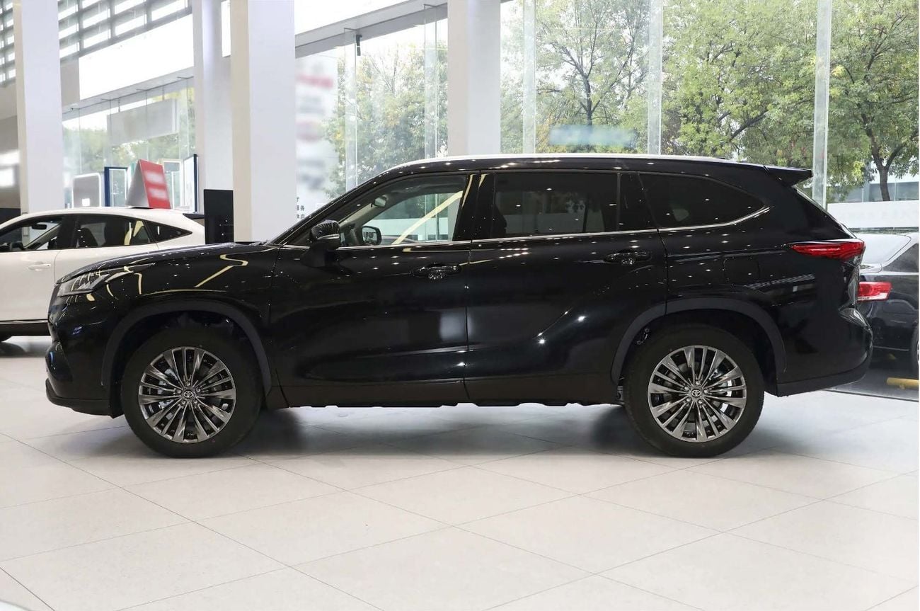 Toyota Highlander ,4WD, JBL, PANORAMIC ROOF, CHINESE SPECS - MODEL 2026