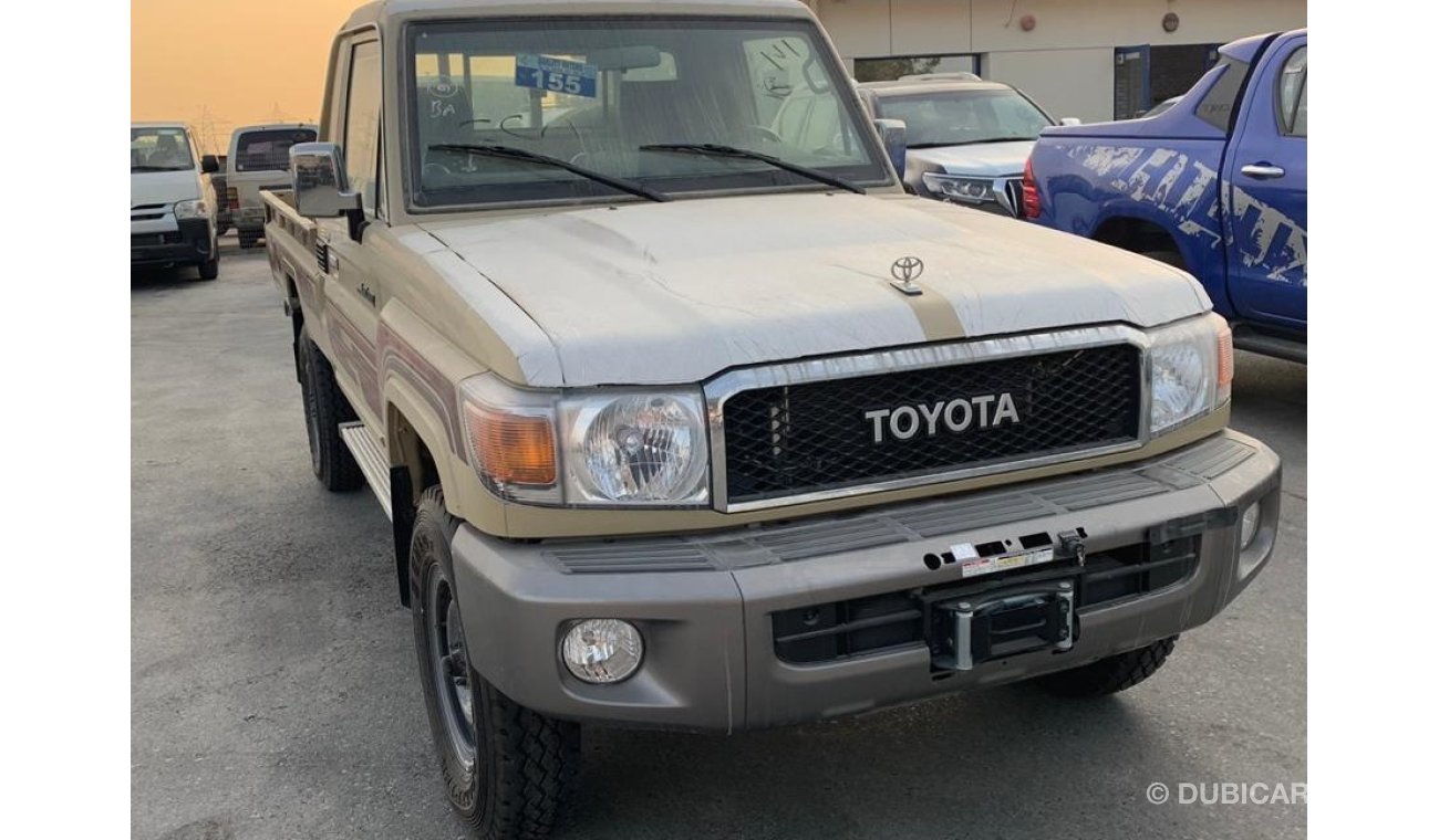 Toyota Land Cruiser Pick Up