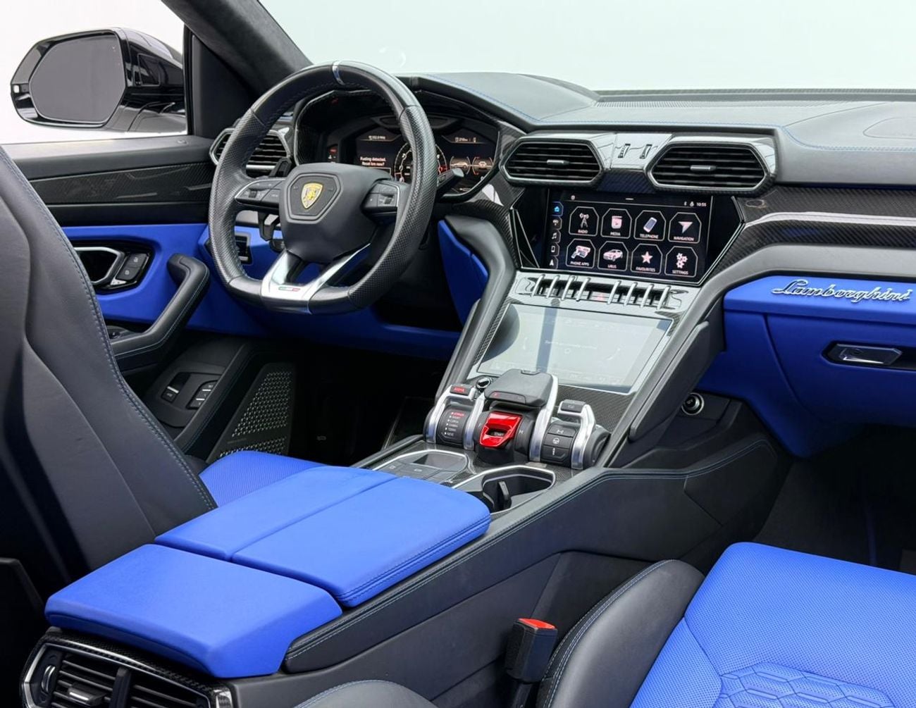 Lamborghini Urus 2022 Lamborghini Urus, 2027 Lamborghini Warranty, Full Lamborghini Service History, GCC
