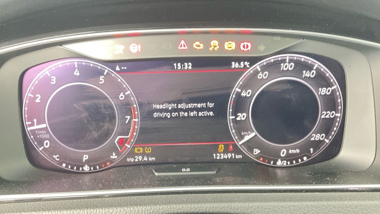فولكس واجن جولف 2.0 TSI A7 DSG GTI 230 SPORT NAV | شامل الضمان | 0 ﺪﻔﻋﺓ ﺃﻮﻟﻯ