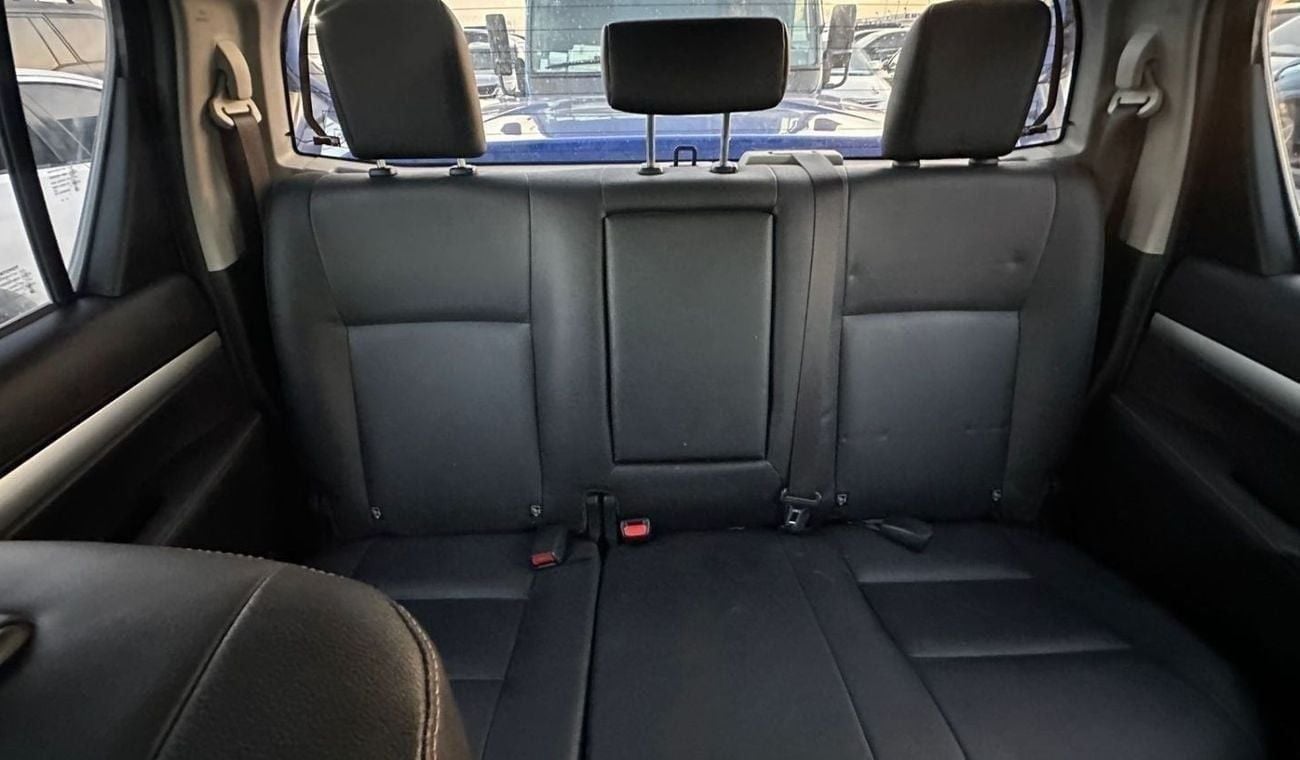 Toyota Hilux SR5 RHD 2.8 DIESEL AUTO LEATHER ELECTRIC SEATS