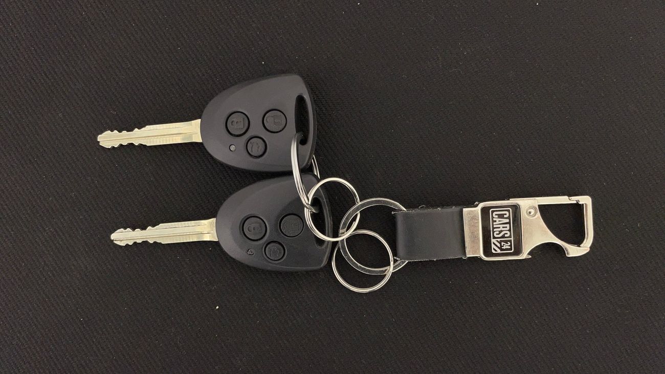 تويوتا يارس E 1.5 | بدون دفعة مقدمة | اختبار القيادة في المنزل