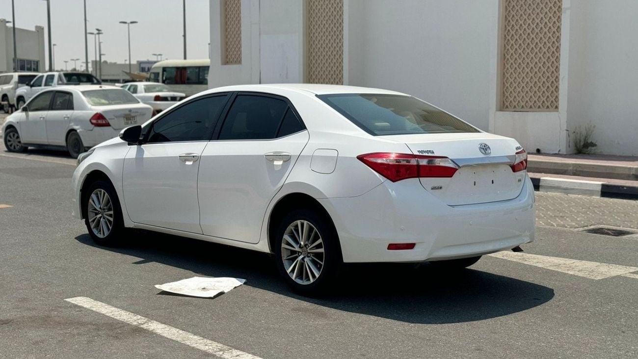 Toyota Corolla SE+ TOYOTA COROLLA MODEL 2014 GCC SPACE 1.6 VERY CLEAN CAR