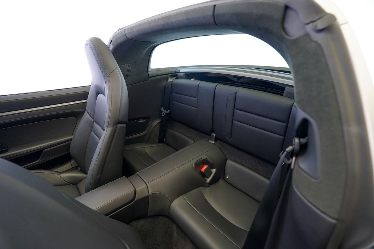 بورش 911 Targa 4 3.0L (385 HP) Targa