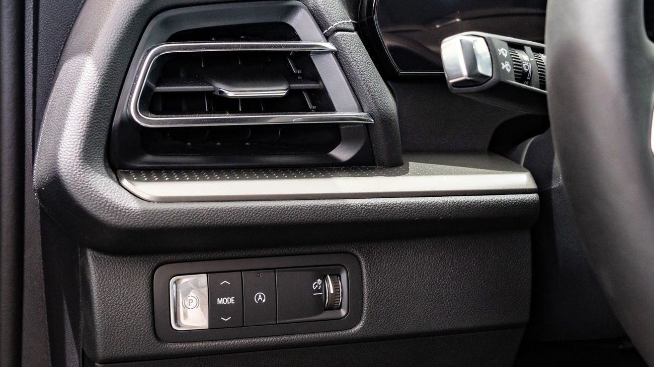 Chevrolet Traverse 2024 | CHEVROLET TRAVERSE LT 2.5T FWD [ EXPORT ONLY ]