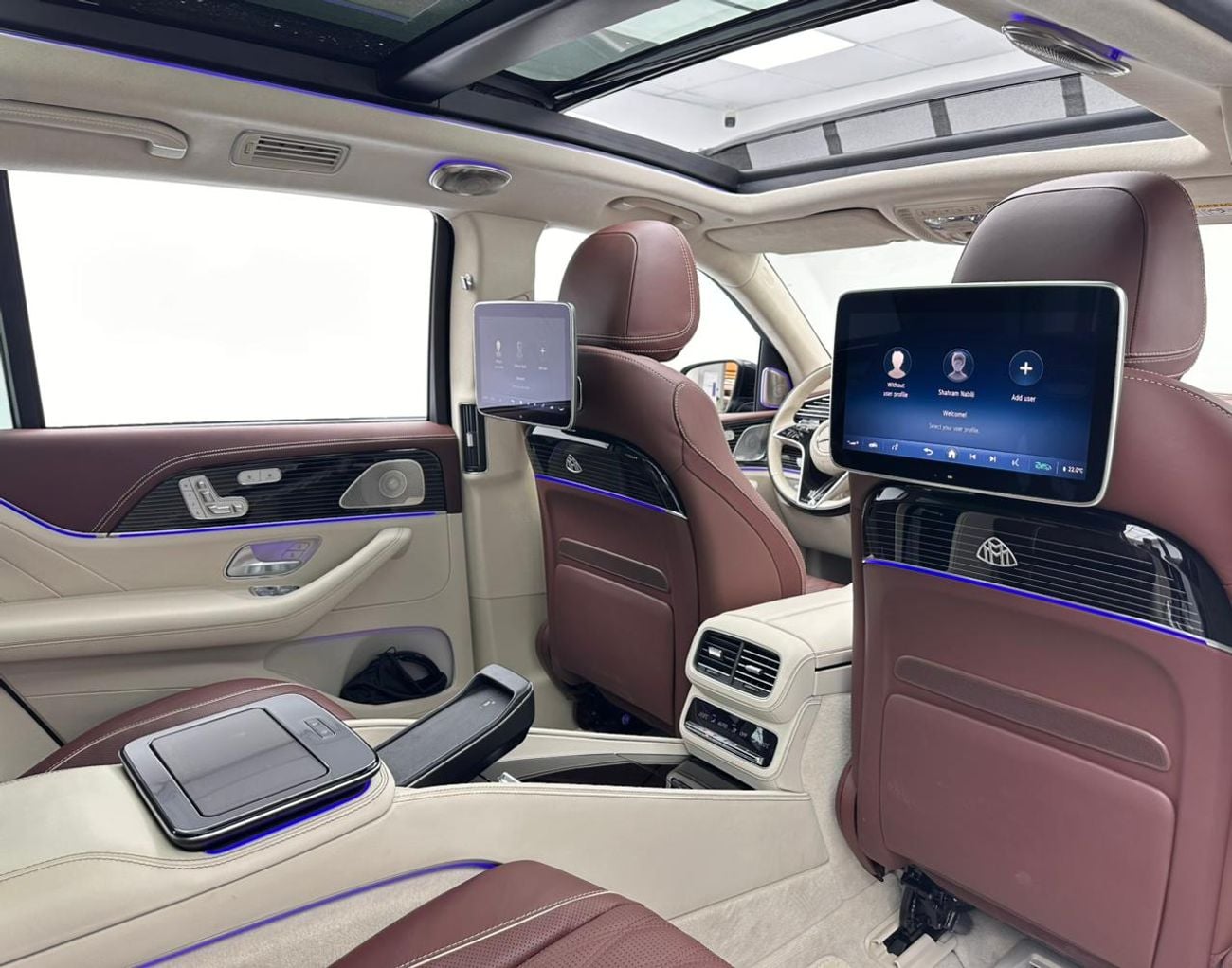 مرسيدس مايباخ gls600 مايباخ 2024 Mercedes-Maybach GLS 600 4MATIC, Aug/2029 Mercedes Warranty, Full Service History