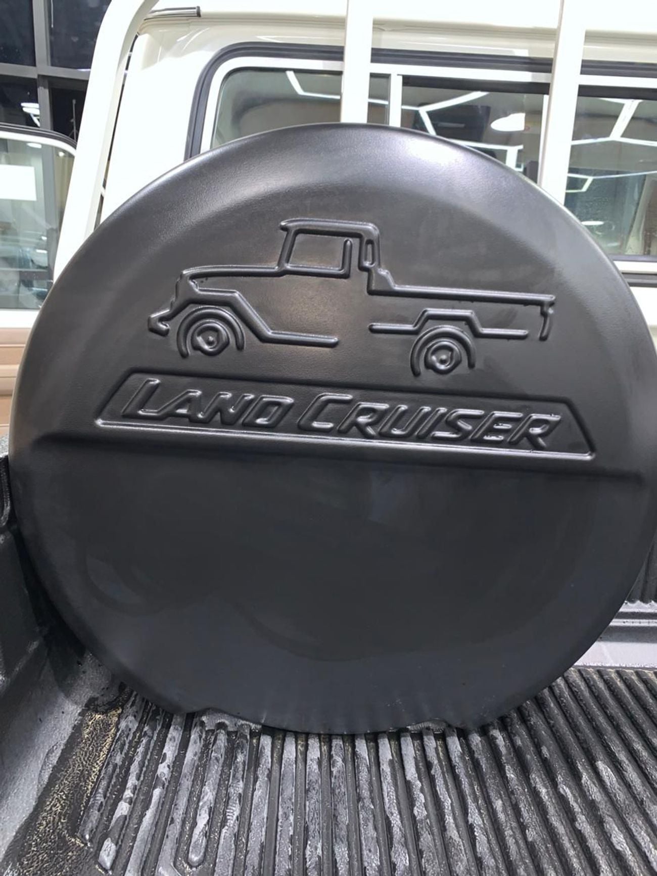 تويوتا لاند كروزر بيك آب LX 2.8L  DIESEL SINGLE CABIN