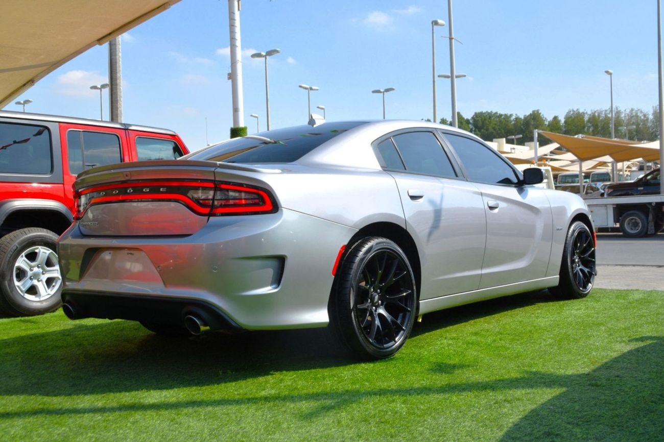 Dodge Charger R/T Highline CHARGER//RT/V8/5.7L**VERY CLEAN **ORIGINAL AIR BAGS**VERY GOOD CONDITION