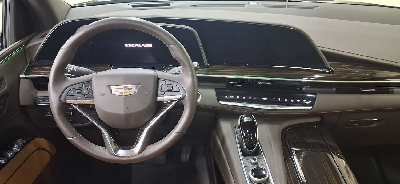 Cadillac Escalade Sport Platinum 6.2L 4WD