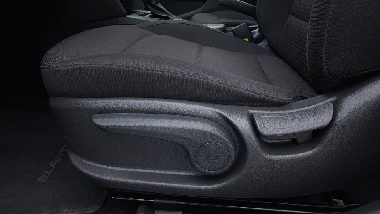 Hyundai Elantra GL 1.6 | Zero Down Payment | Free Home Test Drive