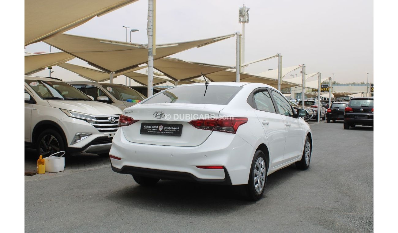 هيونداي أكسنت GLS خالية من الحوادث - خليجي - صبغة الوكالة - مكينة 1600 سي سي