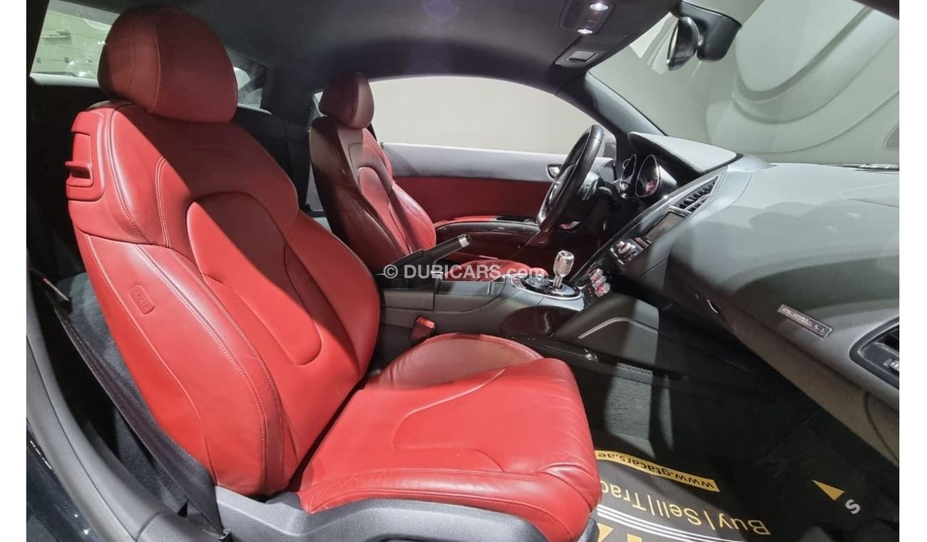 Audi R8 2015 Audi R8 Carbon Edition, Warranty, Service History, GCC