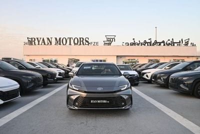 Toyota Camry GLE HEV Toyota Camry LE 2.5L Hybrid, Model 2025, Color Grey