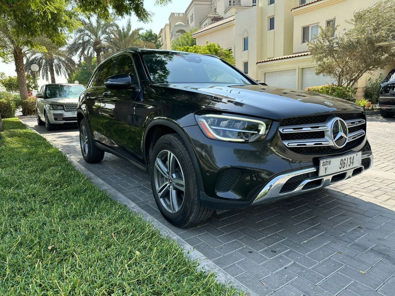 Mercedes-Benz GLC 300 Premium + 2.0L