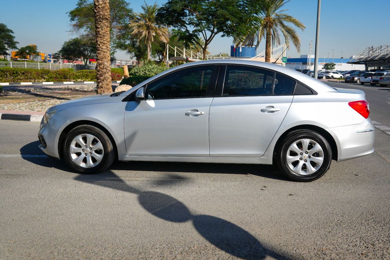 Chevrolet Cruze LS 2016!! GCC SPECS