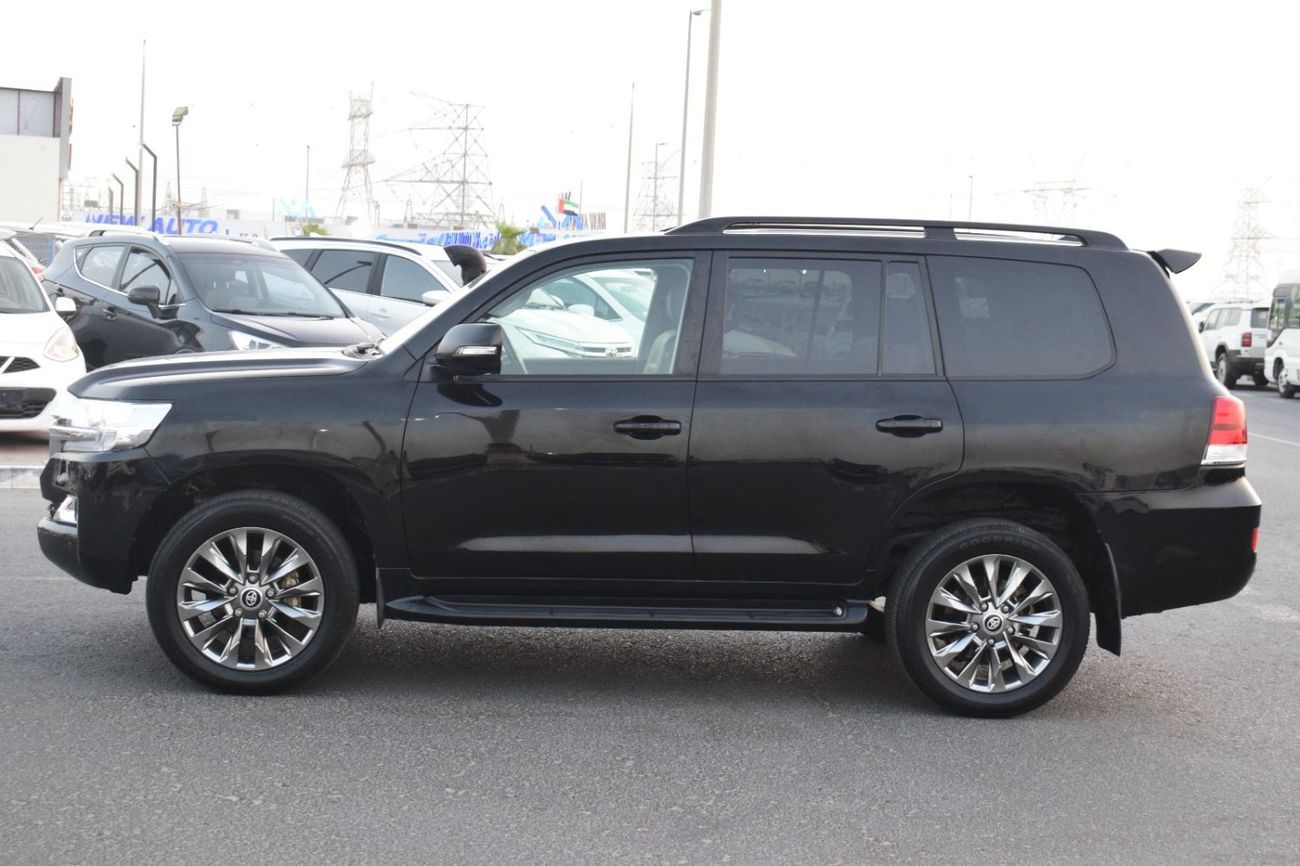 تويوتا لاند كروزر 2021 TOYOTA LAND CRUISER V8 FULL OPTION