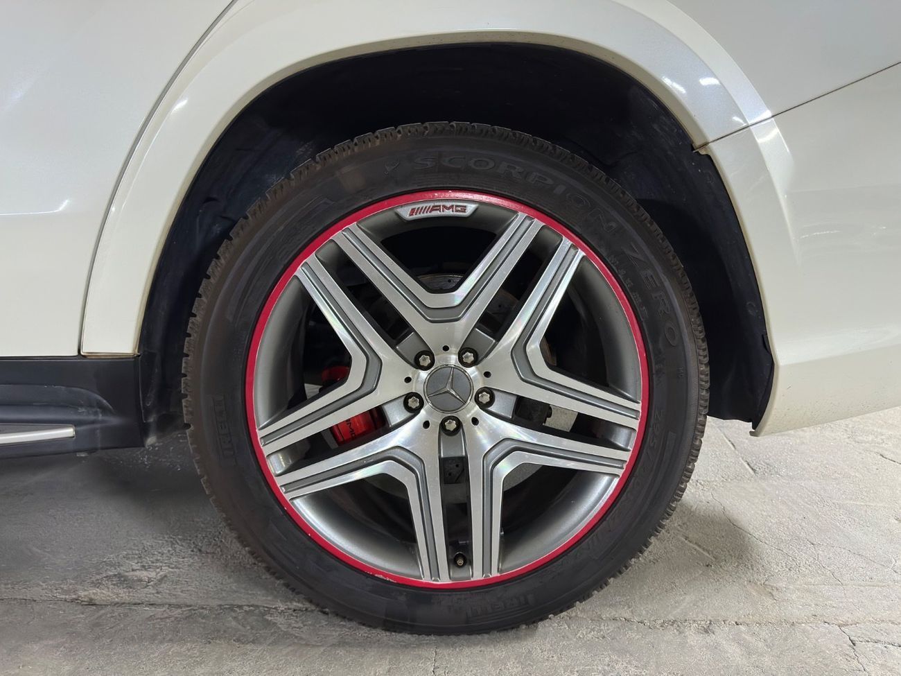 Mercedes-Benz GL 63 AMG 2014 5.5L | FULL SERVICE HISTORY | TWO KEYS | PANORAMIC ROOF | FULLY LOADED