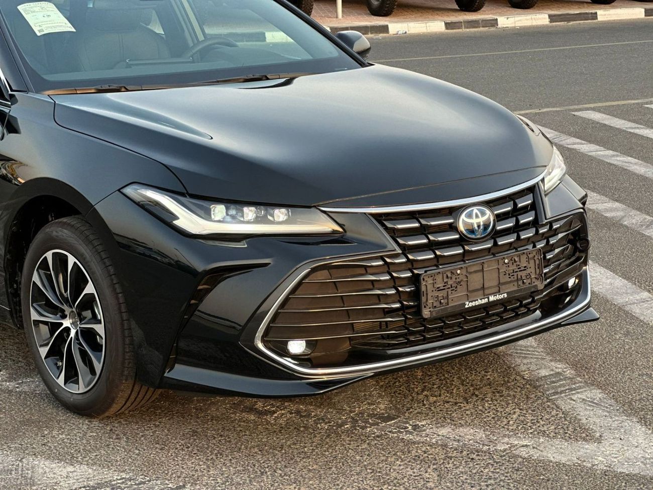 تويوتا افالون TOYOTA AVALON XLE 2.5L HYBRID 2024