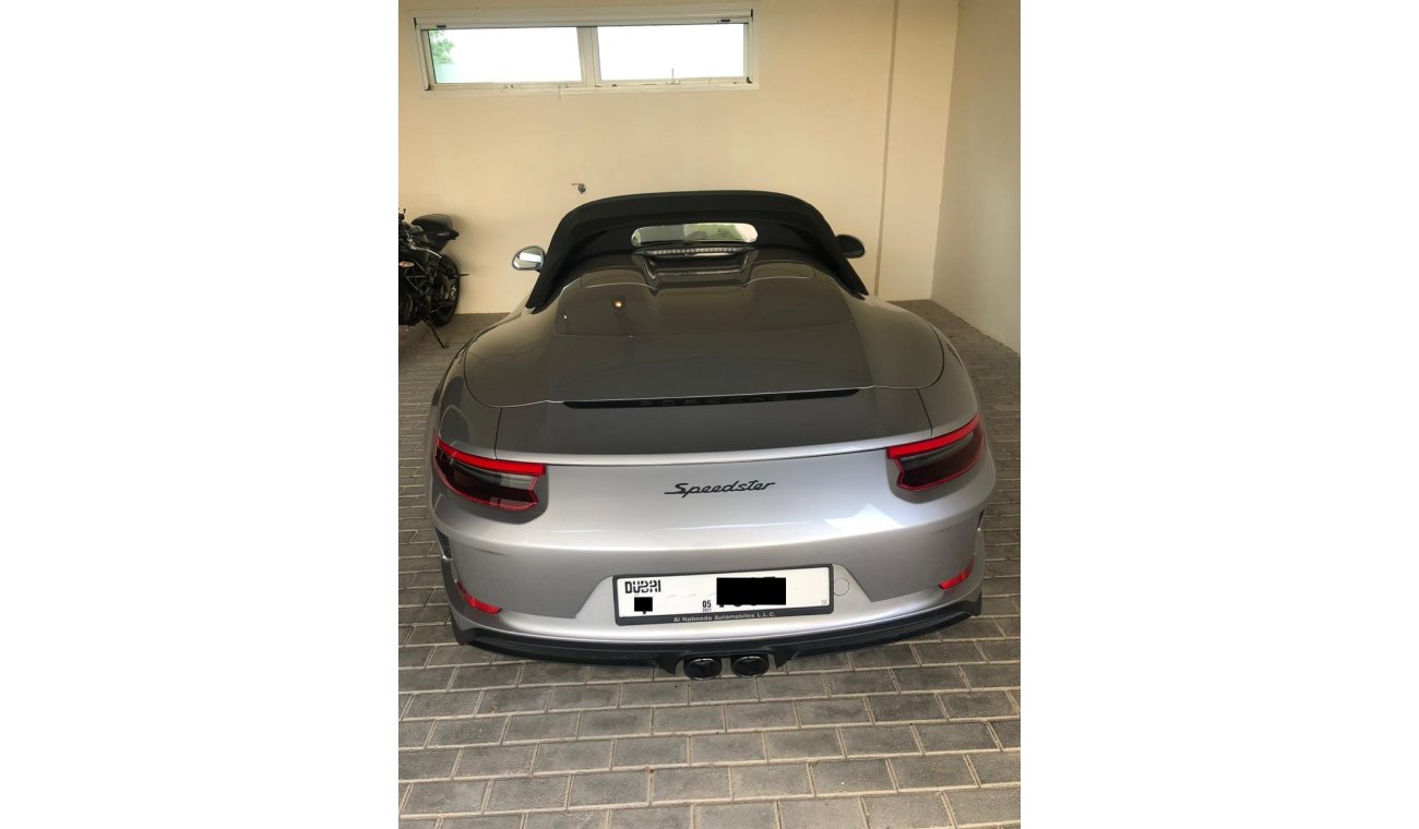 بورش 911 Speedster Limited to 1,948