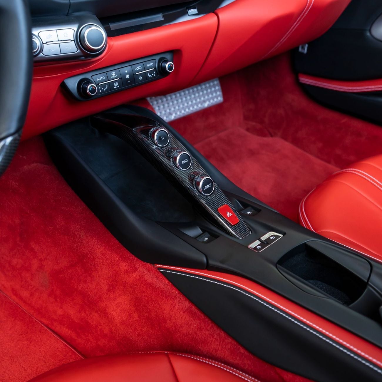 Ferrari 812 2023 FERRARI 812 GTS ( FULL CARBON BODY ) DONE ONLY 1200KM