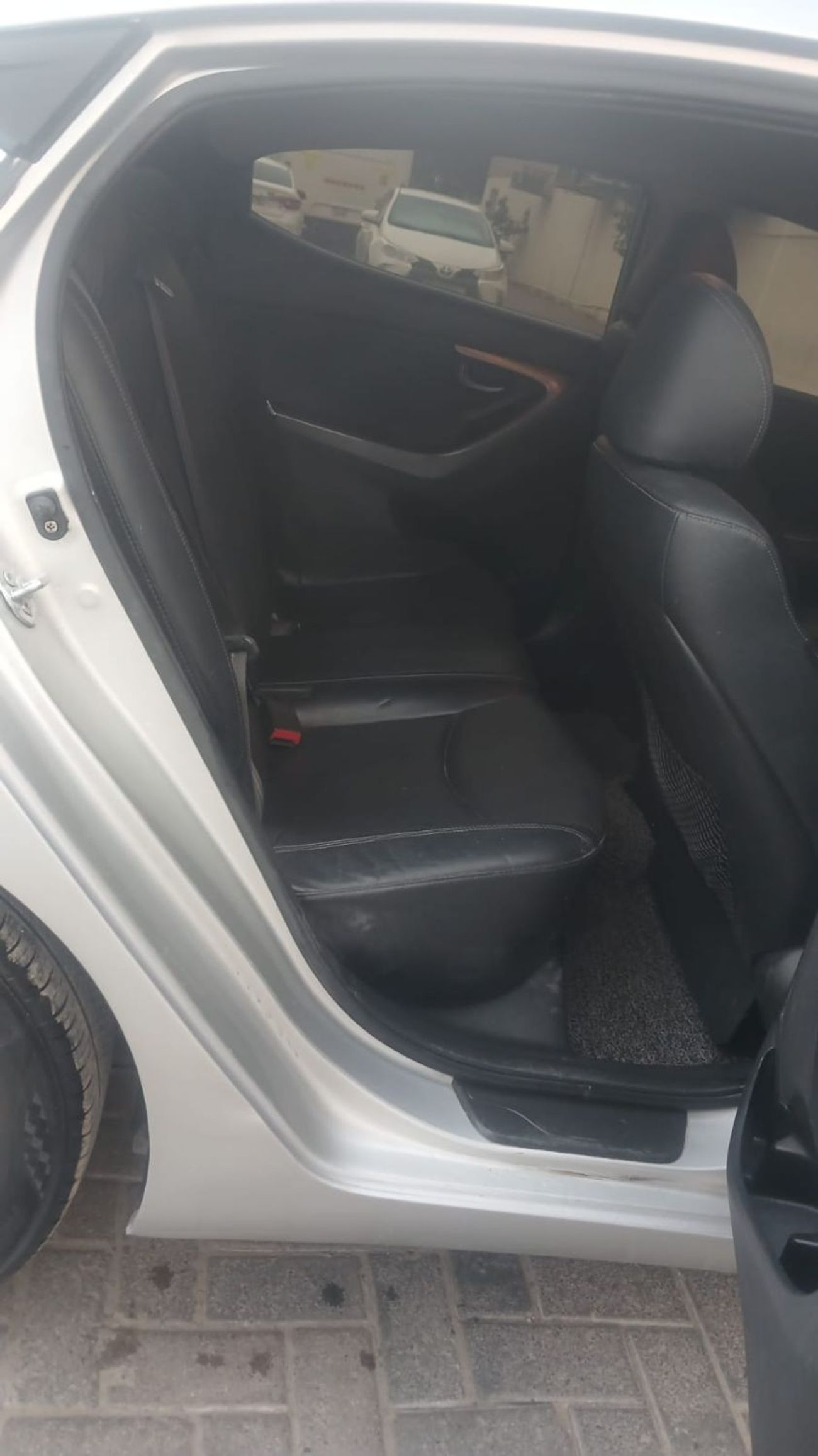 Hyundai Avante HYUNDAI AVANTE 2013 FRESH IMPORT WITH LOW MILEAGE