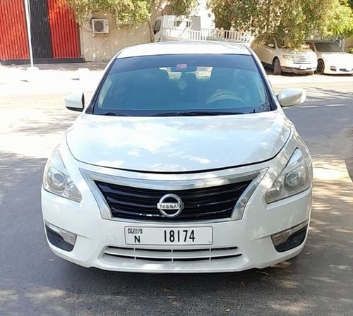 نيسان ألتيما SV
