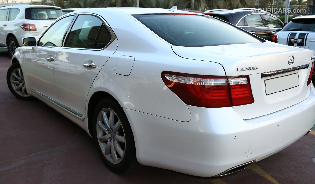 Lexus LS460