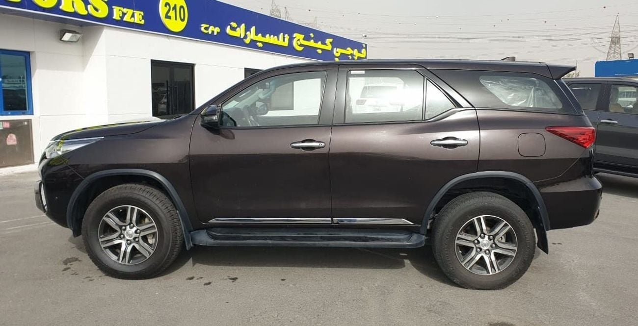 Toyota Fortuner EXR 2.7L (160 HP)