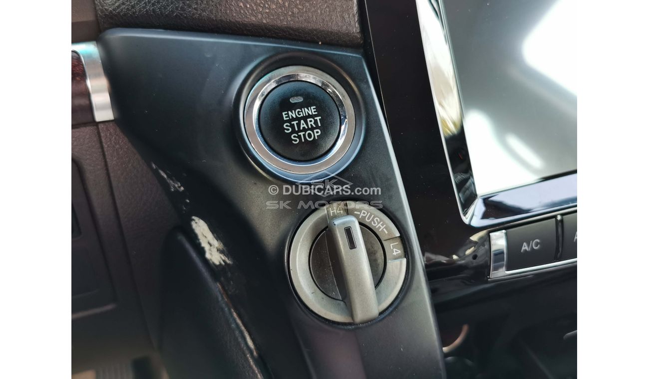 Toyota Land Cruiser GXR 4.0 FACELIFTED / LIMGENE BODY KIT / TESLA DVD / LEATHER SEATS & SUNROOF( LOT # 7796)