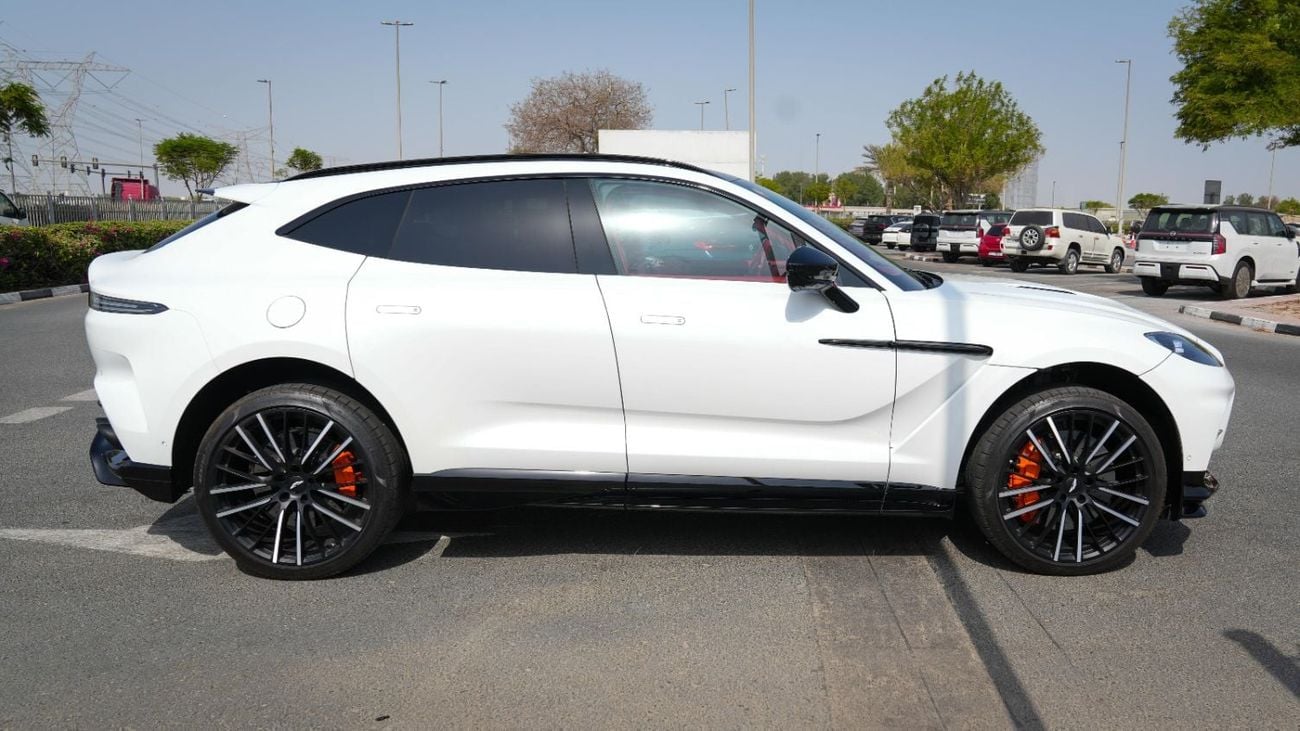 Aston Martin DBX STANDARD 707 2023!! JAPANESE SPECS