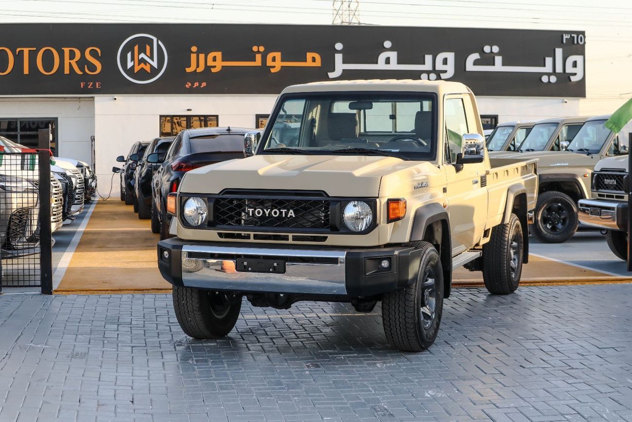 تويوتا لاند كروزر بيك آب Std 4.0L Single Cab Utility 4WD