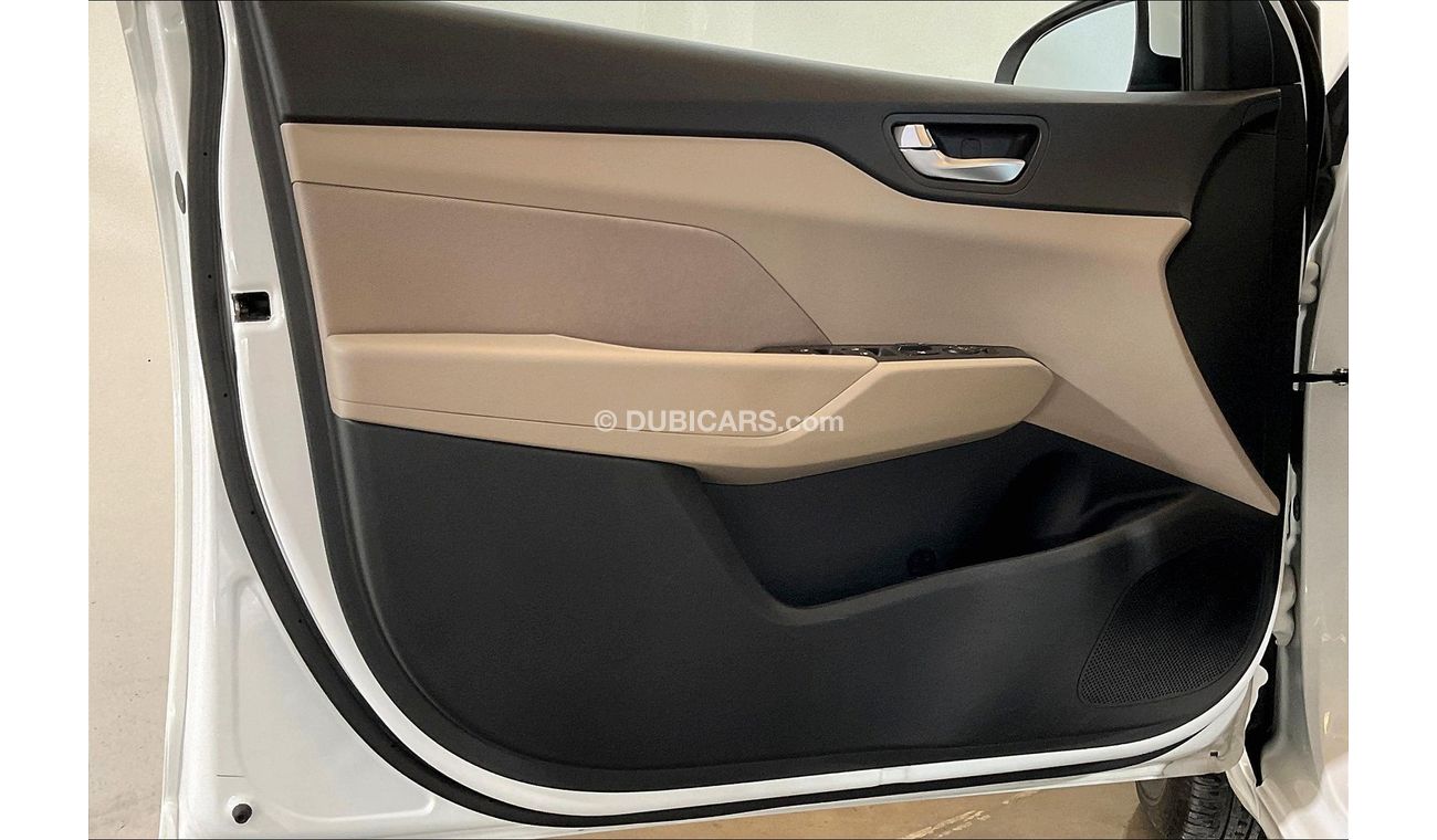 Hyundai Accent Smart Plus