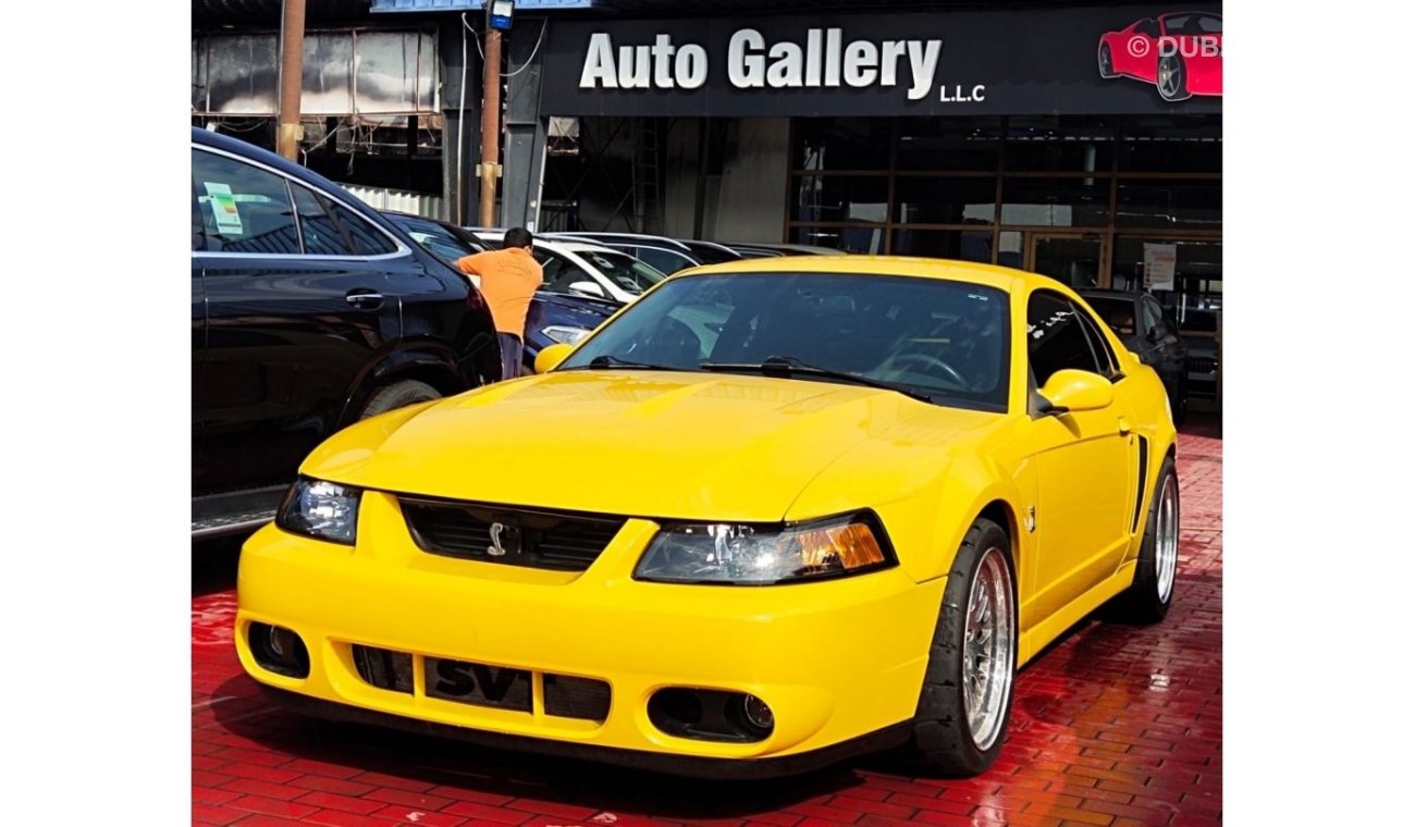 Ford Mustang SVT Cobra 390 HP