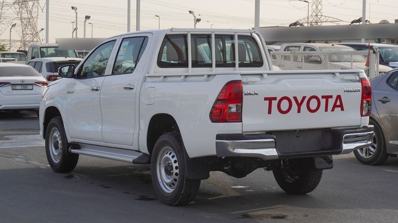 تويوتا هيلوكس DLX 2.7L 4WD A/T