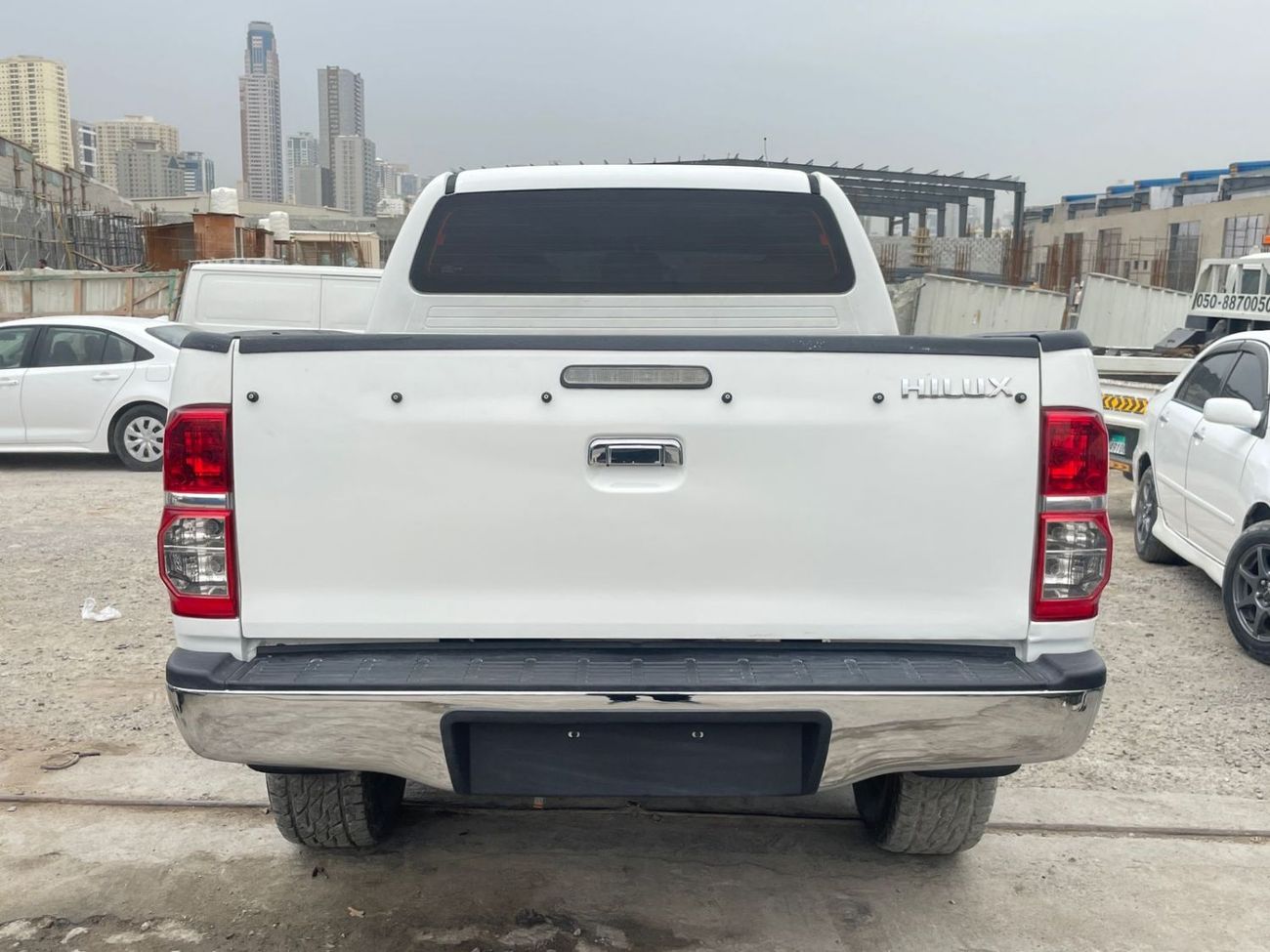 تويوتا هيلوكس DLX