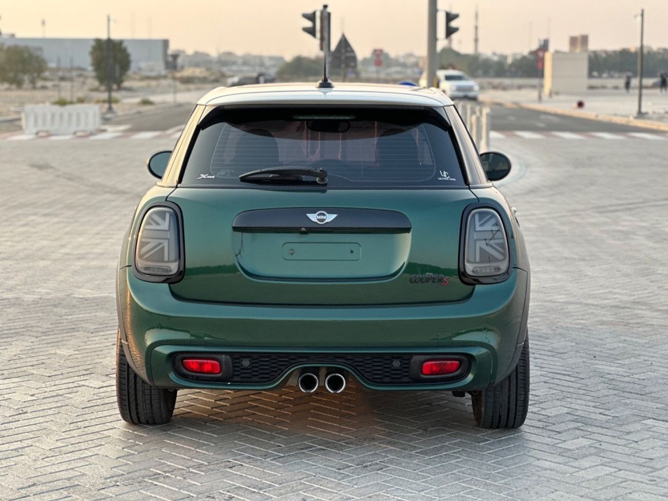 ميني كوبر إس موديل 2015 خليجي فل مواصفات بانوراما السياره حاله ممتازه من الداخل و الخارج فل مواصفات بانوراما