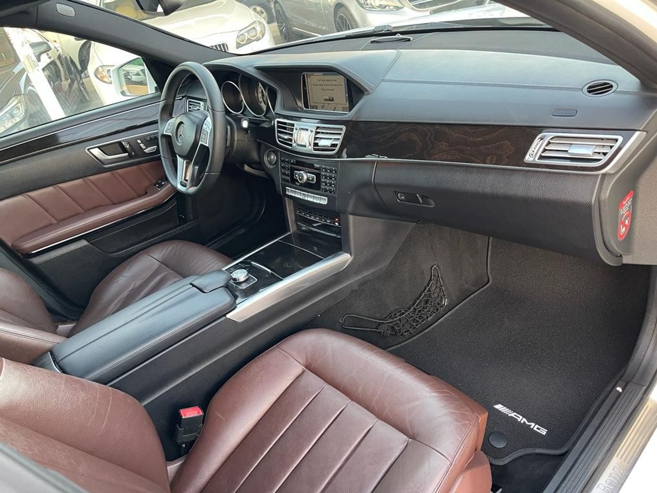 Mercedes-Benz E300 Mercedes E300 AMG_GCC_2015_Excellent Condition _Full option