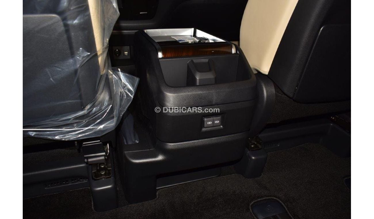 تويوتا جرافينا Premium 2.8L 6 Seat Automatic