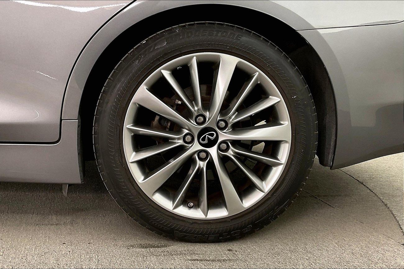 Infiniti Q50 Premium / Luxe | Guaranteed Warranty | 0 Down Payment